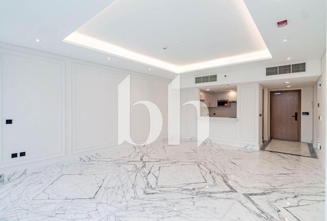 981022 - Property Image 2