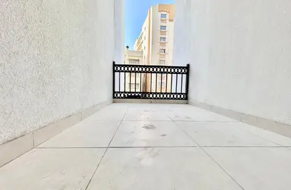 Apartment - 2 Bedrooms - 3 Bathrooms for rent in Al Mansoura - Al Mansoura - Doha
