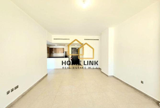 967358 - Property Image 3