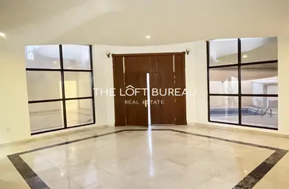Villa - 7 Bedrooms - 6 Bathrooms for rent in Muraikh - AlMuraikh - Doha