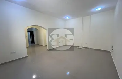 Apartment - 2 Bedrooms - 2 Bathrooms for rent in Al Mansoura - Al Mansoura - Doha
