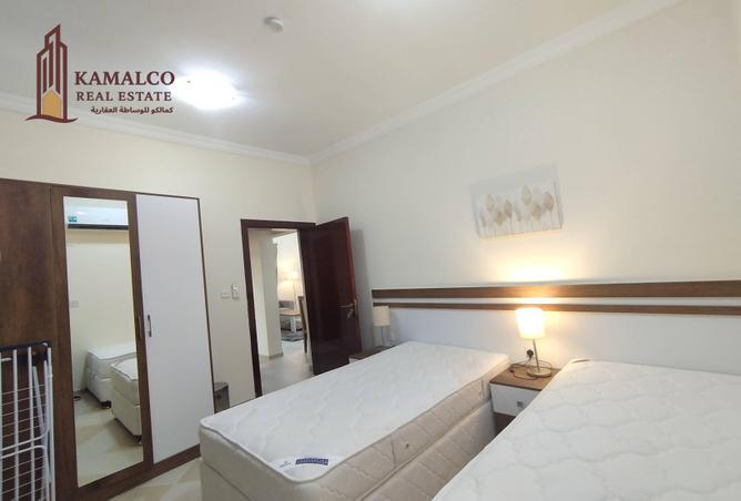 932187 - Property Image 3