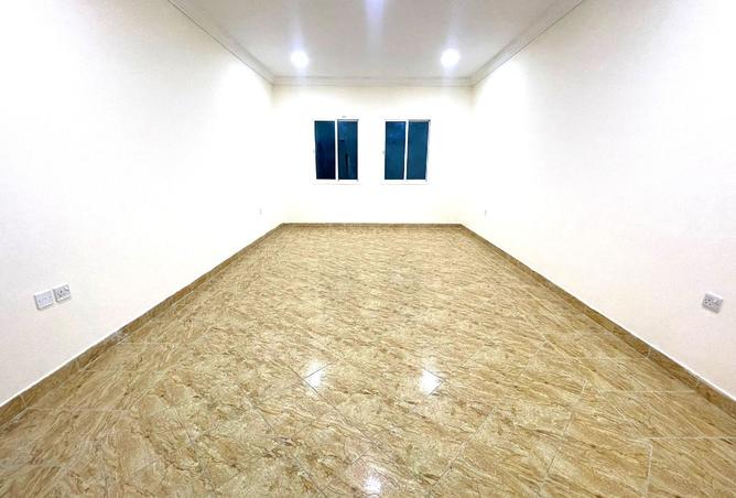 954040 - Property Main Image