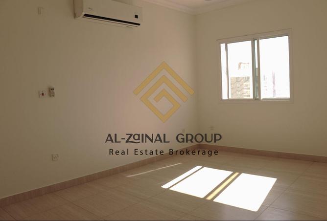 1000193 - Property Image 3