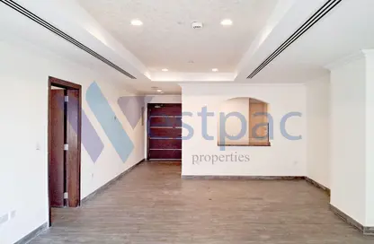 Apartment - 1 Bedroom - 2 Bathrooms for rent in East Porto Drive - Porto Arabia - The Pearl Island - Doha