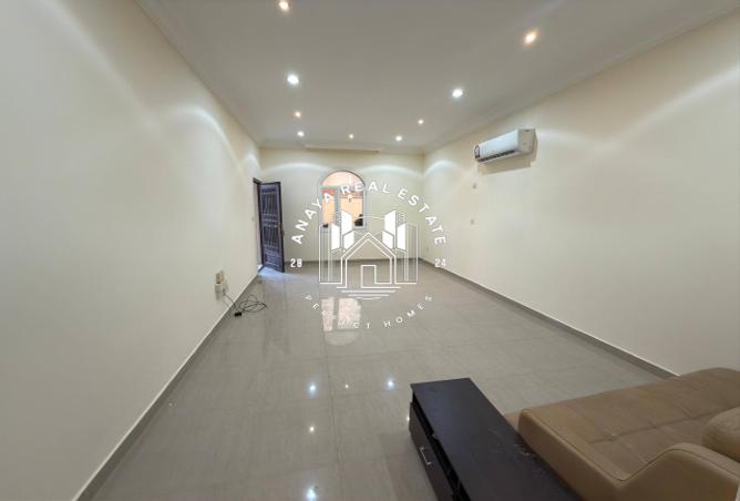 990917 - Property Image 3