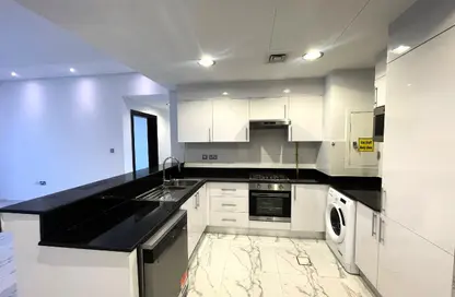 Apartment - 2 Bedrooms - 3 Bathrooms for rent in Naples - Fox Hills - Fox Hills - Lusail