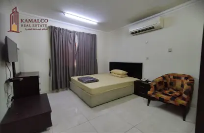 Apartment - Studio - 1 Bathroom for rent in Umm Ghwailina Comm - Umm Ghuwalina - Umm Ghuwailina - Doha
