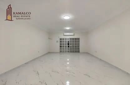 شقة - 3 غرف نوم - 3 حمامات للايجار في 28  نجمة - شارع ابن درهم - نجمة - الدوحة