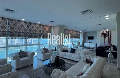Apartment - 3 Bedrooms - 5 Bathrooms for rent in Zig Zag Towers - West Bay - Doha