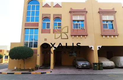 Villa - 4 Bedrooms - 5 Bathrooms for rent in Wholesale Market Street - Abu Hamour - Doha