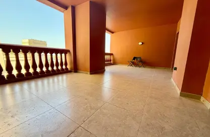 Apartment - 1 Bedroom - 2 Bathrooms for rent in East Porto Drive - Porto Arabia - The Pearl Island - Doha