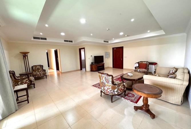 955490 - Property Image 2