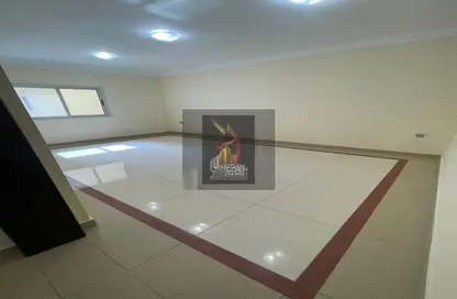 Apartment - 2 Bedrooms - 2 Bathrooms for rent in Al Sadd Road - Al Sadd - Doha