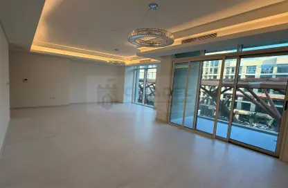Apartment - 2 Bedrooms - 4 Bathrooms for rent in Gewan Island - The Pearl Island - Doha