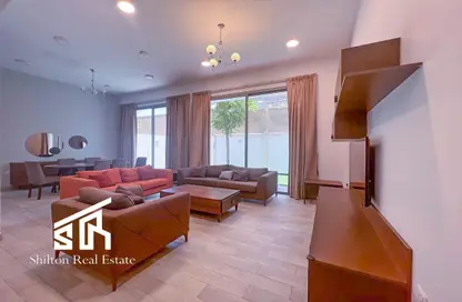 Living / Dining Room image for: Villa - 3 Bedrooms - 4 Bathrooms for rent in Wadi Al Markh - Muraikh - AlMuraikh - Doha, Image 1