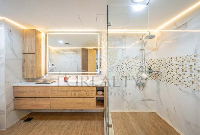 887571 - Property Image 3