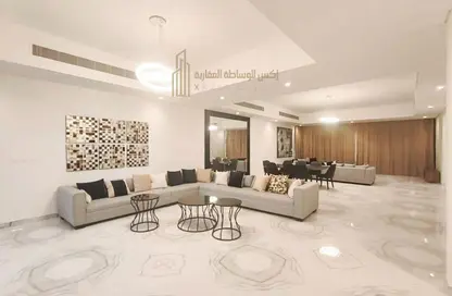 Villa - 5 Bedrooms - 7 Bathrooms for sale in Sumaysimah - Sumaysimah - Al Khor