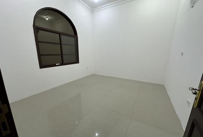 988093 - Property Main Image
