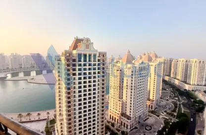 شقة - 3 غرف نوم - 4 حمامات للايجار في حدائق فلورستا - حدائق فلورستا - جزيرة اللؤلؤة - الدوحة