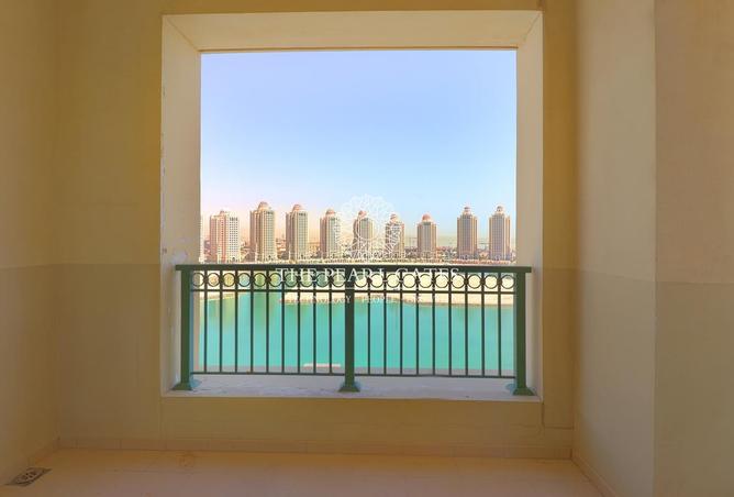 985796 - Property Image 3