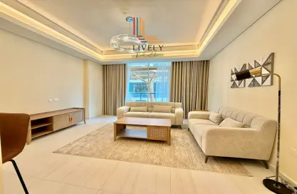 Apartment - 1 Bedroom - 2 Bathrooms for rent in Gewan Island - The Pearl Island - Doha