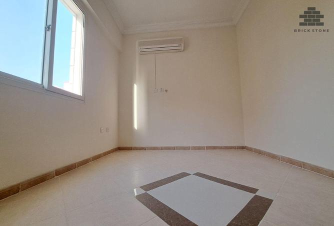 904599 - Property Image 3