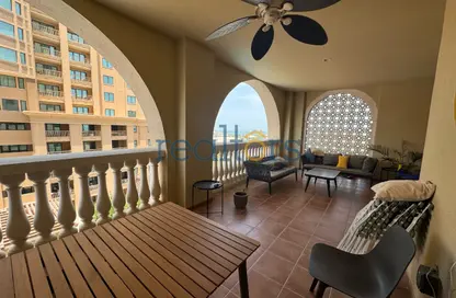 Apartment - 1 Bedroom - 2 Bathrooms for rent in West Porto Drive - Porto Arabia - The Pearl Island - Doha