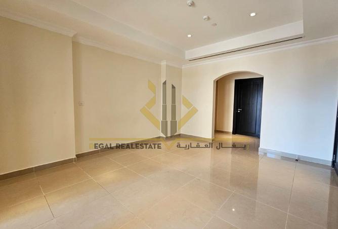935621 - Property Image 2