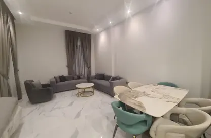 شقة - غرفة نوم - 2 حمامات للبيع في جنوب فوكس هيلس - فوكس هيلز - الوسيل