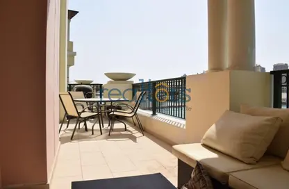 Townhouse - 2 Bedrooms - 3 Bathrooms for rent in Viva West - Viva Bahriyah - The Pearl Island - Doha