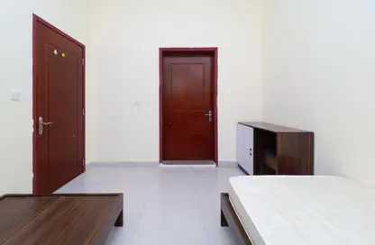 سكن الموظفين - استوديو - 1 حمام للايجار في أم صلال علي - أم صلال على - الدوحة