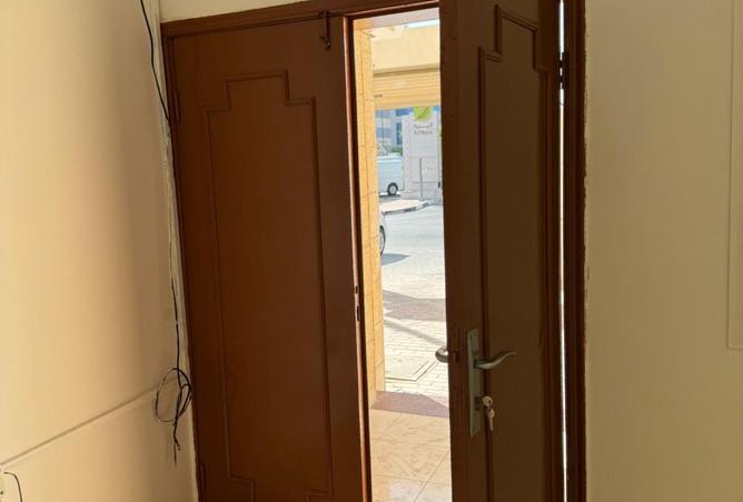 956591 - Property Image 3