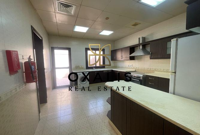 933845 - Property Image 3