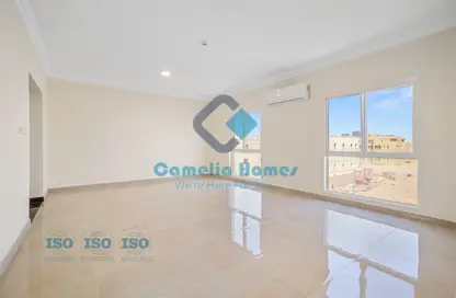 Apartment - 2 Bedrooms - 2 Bathrooms for rent in Al Nasr Street - Al Nasr - Doha