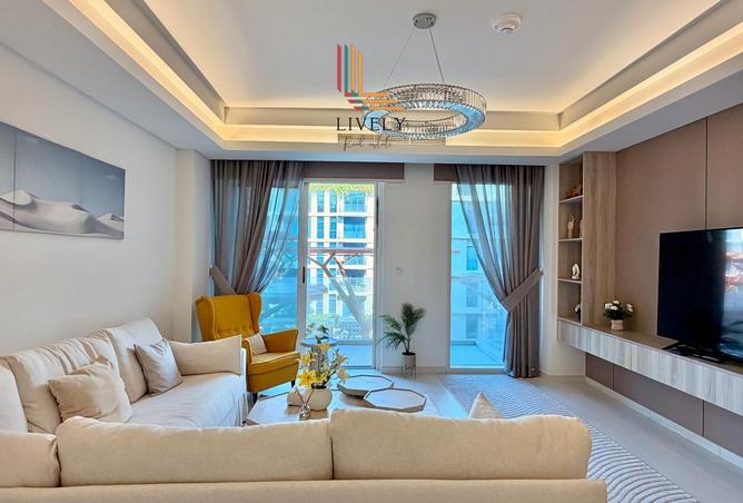 976518 - Property Image 3