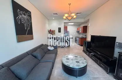 Apartment - 2 Bedrooms - 2 Bathrooms for rent in Zig Zag Towers - West Bay - Doha