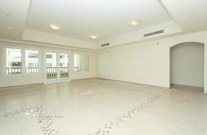 Apartment - 3 Bedrooms - 4 Bathrooms for sale in East Porto Drive - Porto Arabia - The Pearl Island - Doha