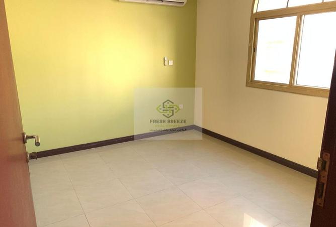 955597 - Property Image 3