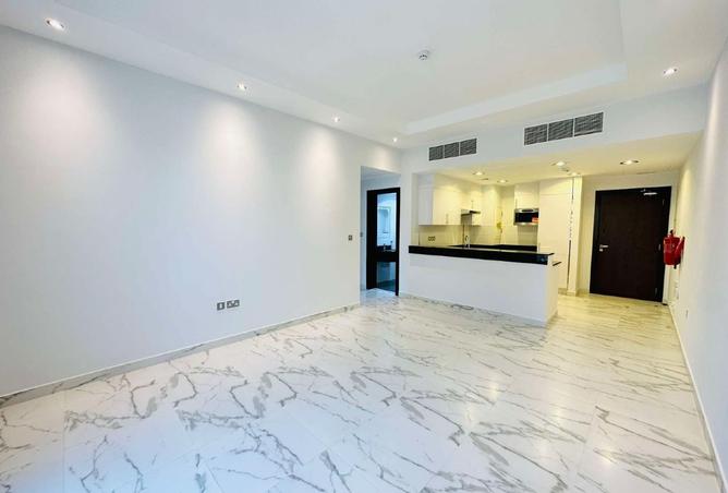 983179 - Property Image 3