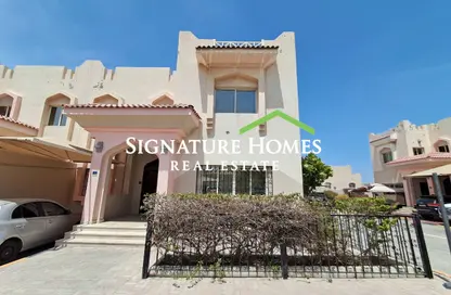 مجمع سكني - 4 غرف نوم - 5 حمامات للايجار في شمال الدحيل - الدحيل - الدوحة