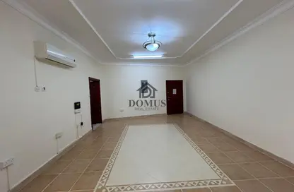 Apartment - 3 Bedrooms - 2 Bathrooms for rent in Tadmur Street - Old Airport Road - Doha