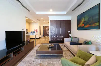 Apartment - Studio - 1 Bathroom for rent in Viva West - Viva Bahriyah - The Pearl Island - Doha