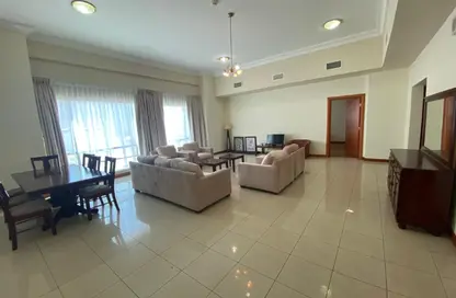 Apartment - 2 Bedrooms - 3 Bathrooms for rent in West Bay Tower - West Bay - West Bay - Doha