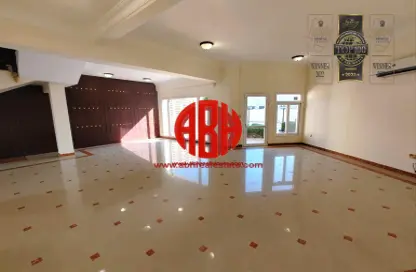 Villa - 3 Bedrooms - 4 Bathrooms for rent in West Bay Lagoon Street - West Bay Lagoon - Doha