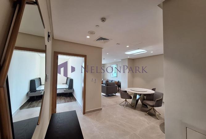 989882 - Property Image 2