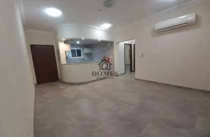 Apartment - 2 Bedrooms - 2 Bathrooms for rent in Hiteen Street - Al Muntazah - Doha