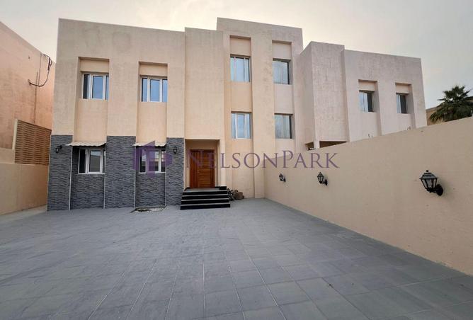 968936 - Property Image 2