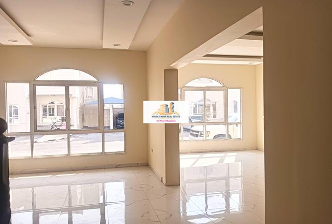 974171 - Property Image 2