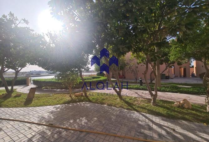 993445 - Property Image 2